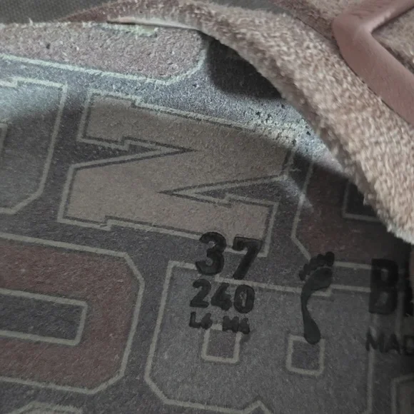 Birkenstock Boston Suede Leather, Color Pink Clay, Retail $154.95 USD - Picture 10 of 16